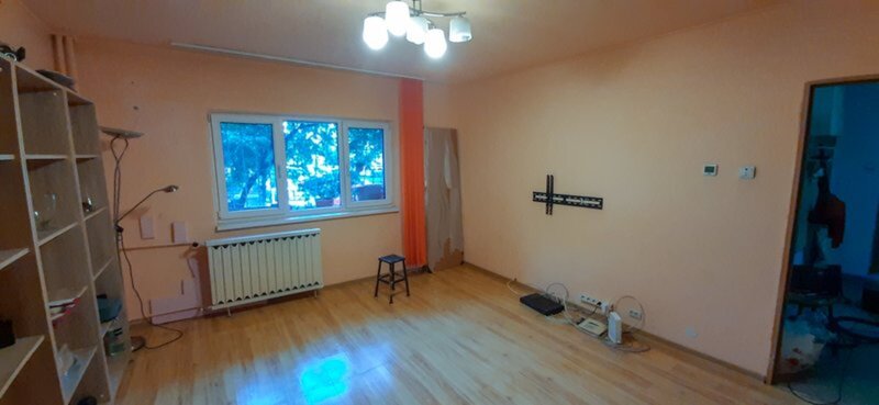 13 Septembrie, apartament 3 camere decomandat, loc parcare + boxa.